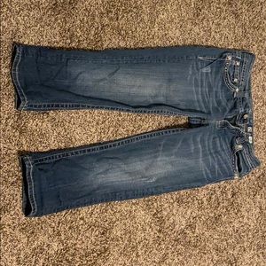 Miss Me Capri Jeans
